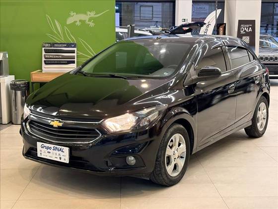 CHEVROLET ONIX 1.0 MPFI JOY 8V FLEX 4P MANUAL CHEVROLET ONIX 1.0 MPFI JOY 8V FLEX 4P MANUAL